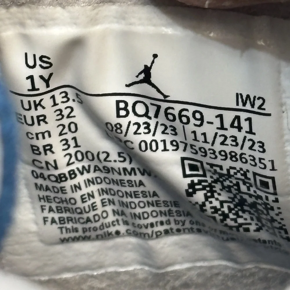 Nike Air Jordan 4 Boys' military blue US 1 Y